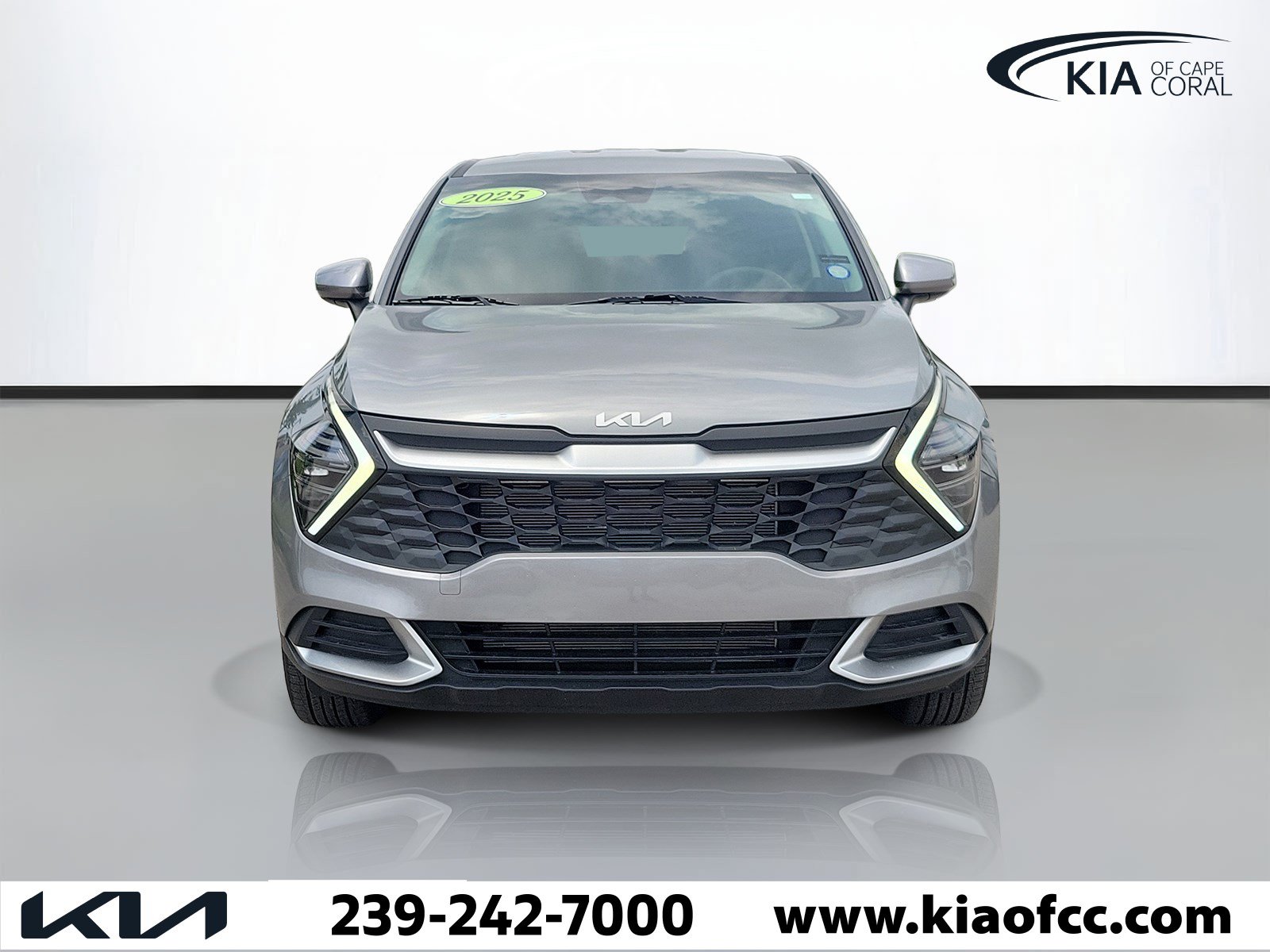 Used 2025 Kia Sportage LX AWD/4WD image 2