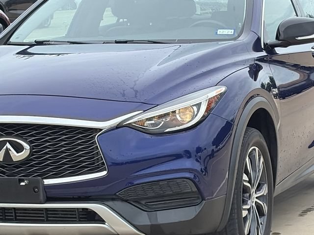 Used 2017 INFINITI QX30 AWD image 4