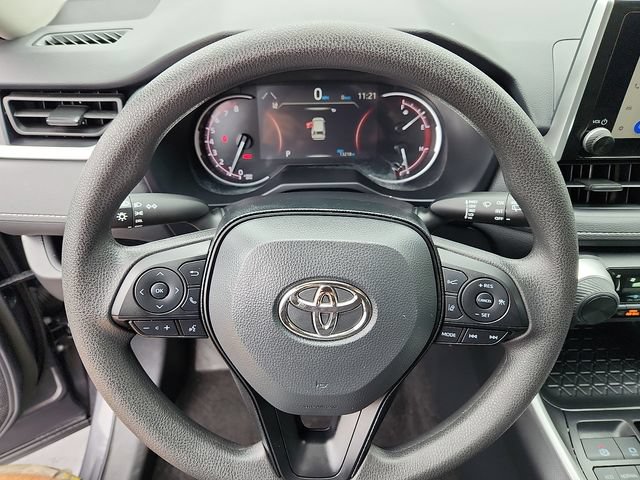 Used 2025 Toyota RAV4 LE AWD/4WD image 19