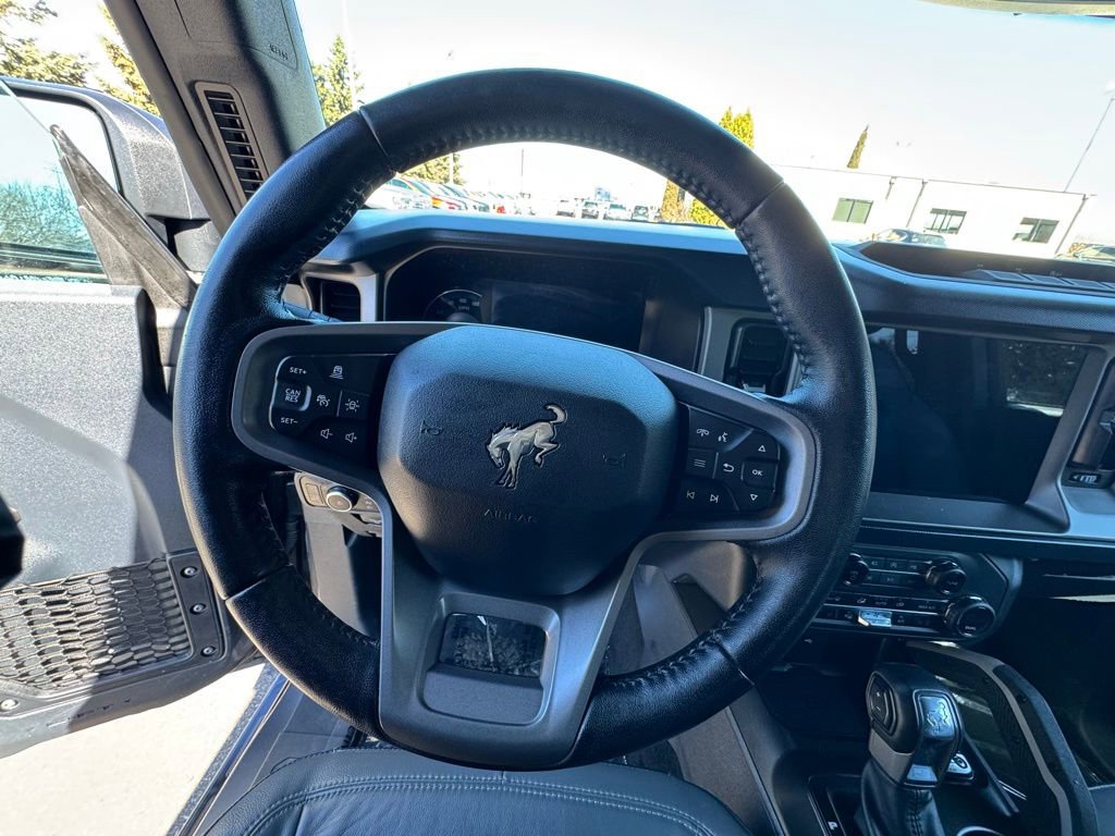Used 2023 Ford Bronco Outer Banks image 19