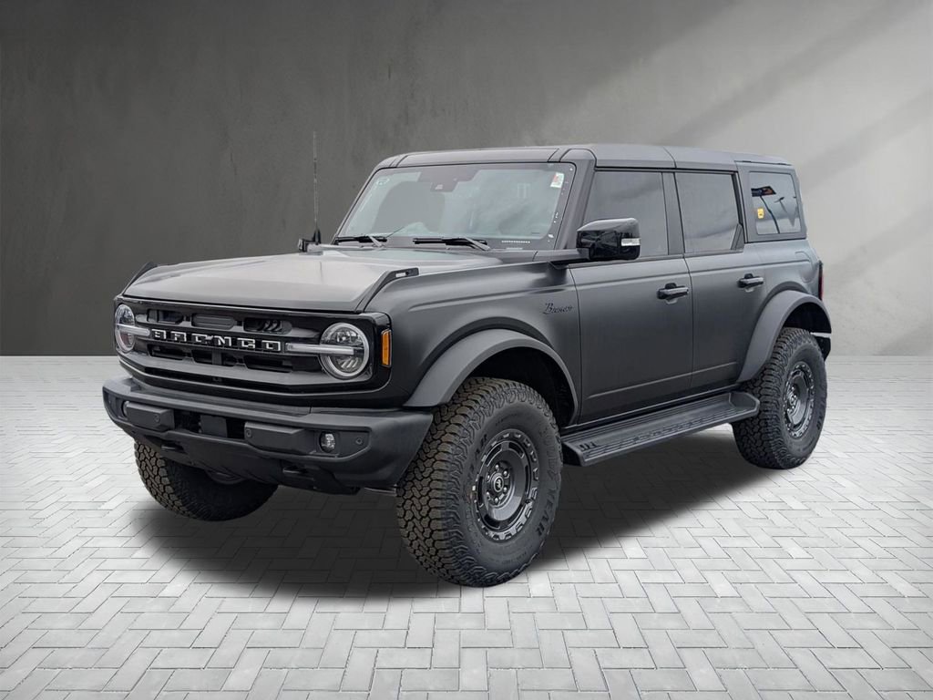 New 2025 Ford Bronco Outer Banks w/ Sasquatch Package image 2