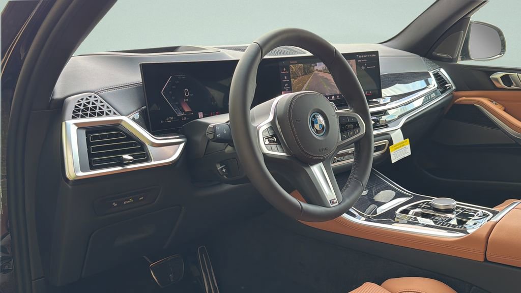 New 2026 BMW X5 xDrive50e w/ M Sport Package image 4
