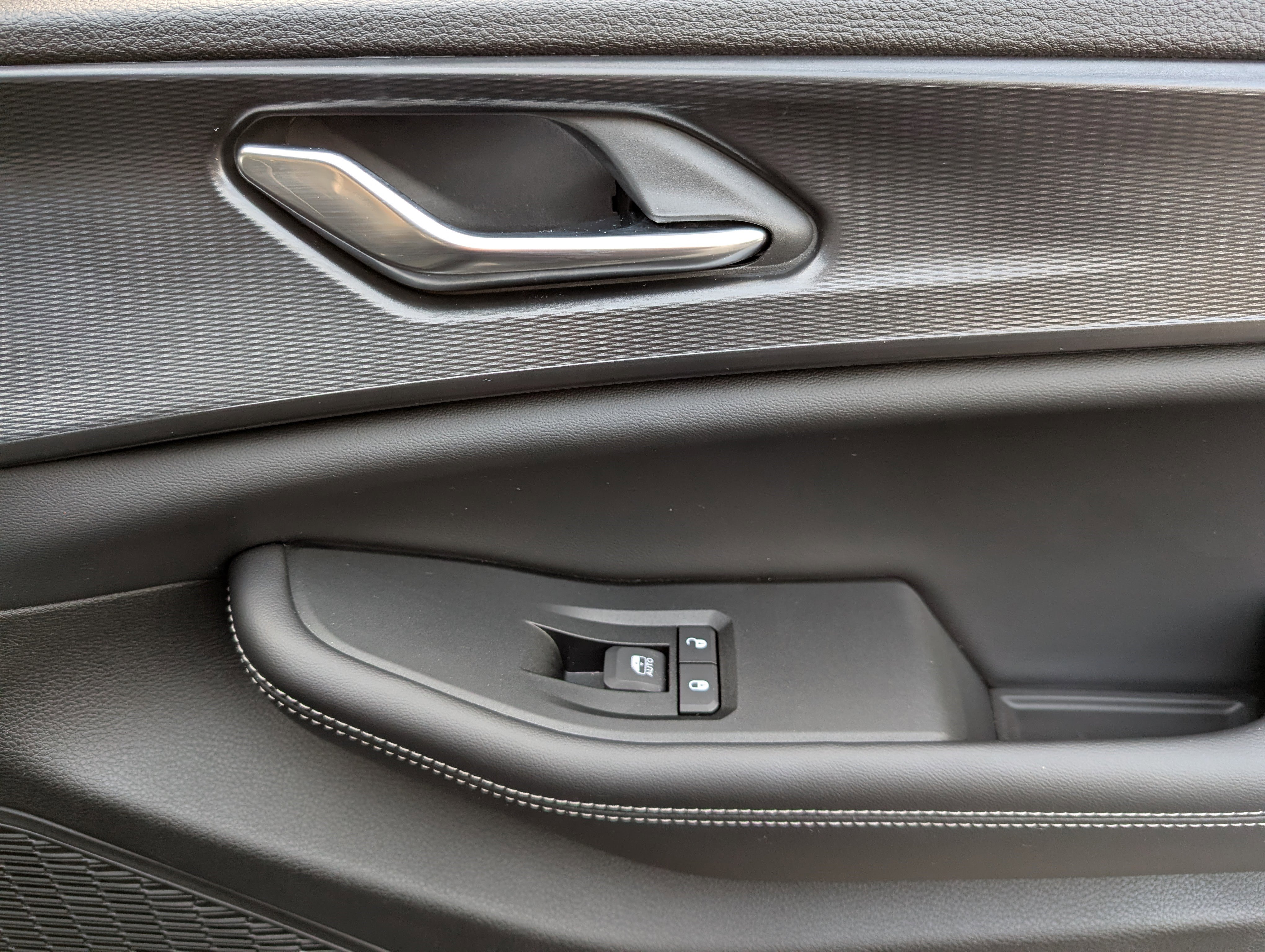 Used 2024 Jeep Grand Cherokee Altitude image 20