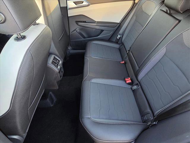 New 2026 Volkswagen Taos SE FWD image 15