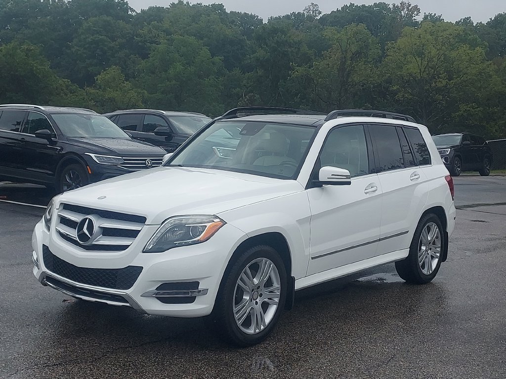 Used 2014 Mercedes-Benz GLK 250 BlueTEC 4MATIC image 3