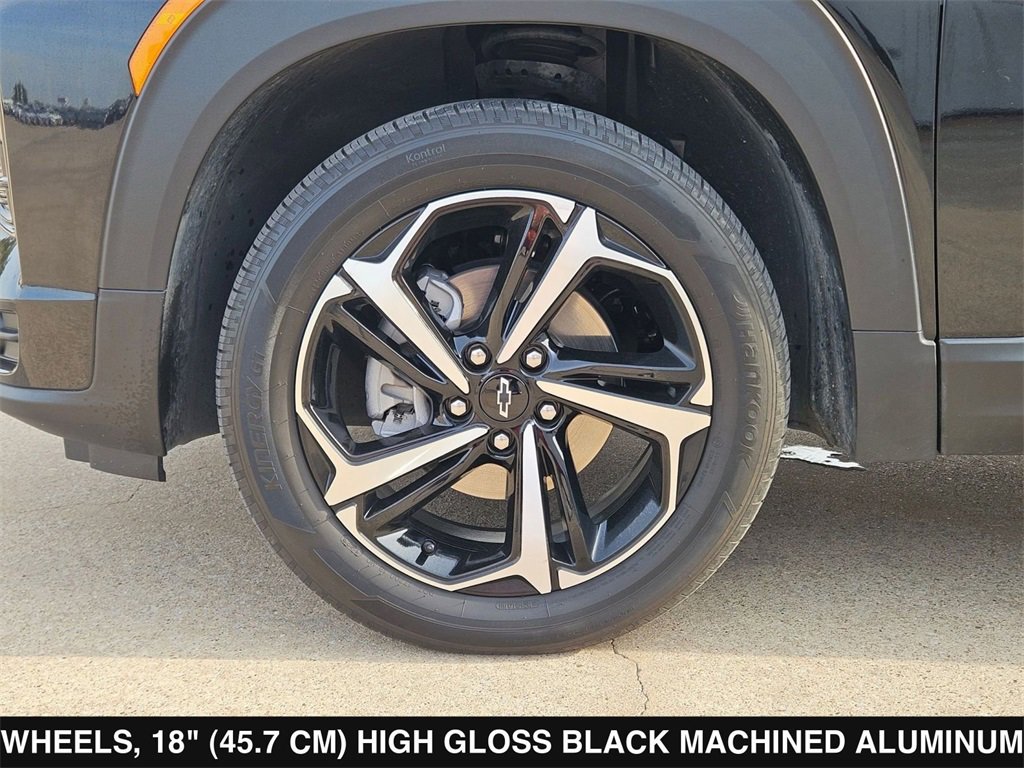 Used 2023 Chevrolet TrailBlazer RS image 35