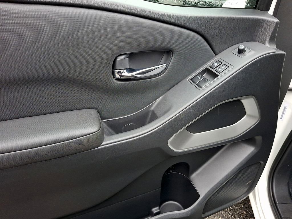 Used 2023 Nissan Frontier SV w/ Tow Package image 13