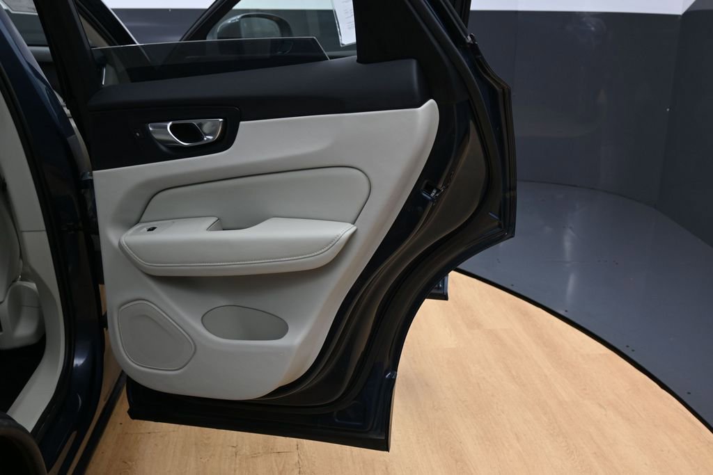 Used 2023 Volvo XC60 B5 Plus w/ Protection Package Premier image 37