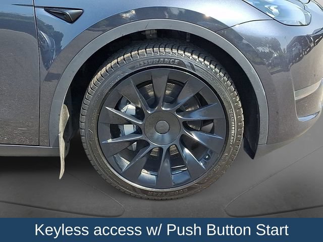 Used 2024 Tesla Model Y Long Range AWD/4WD image 10