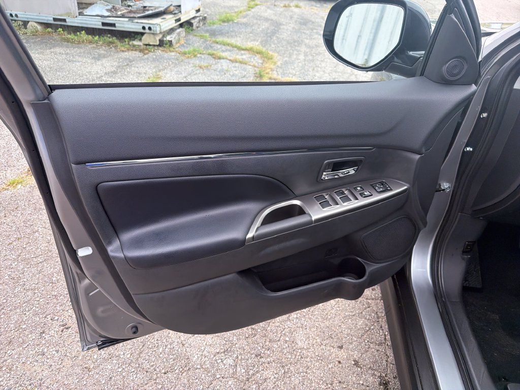 New 2027 Mitsubishi Outlander Sport SE AWD/4WD image 11