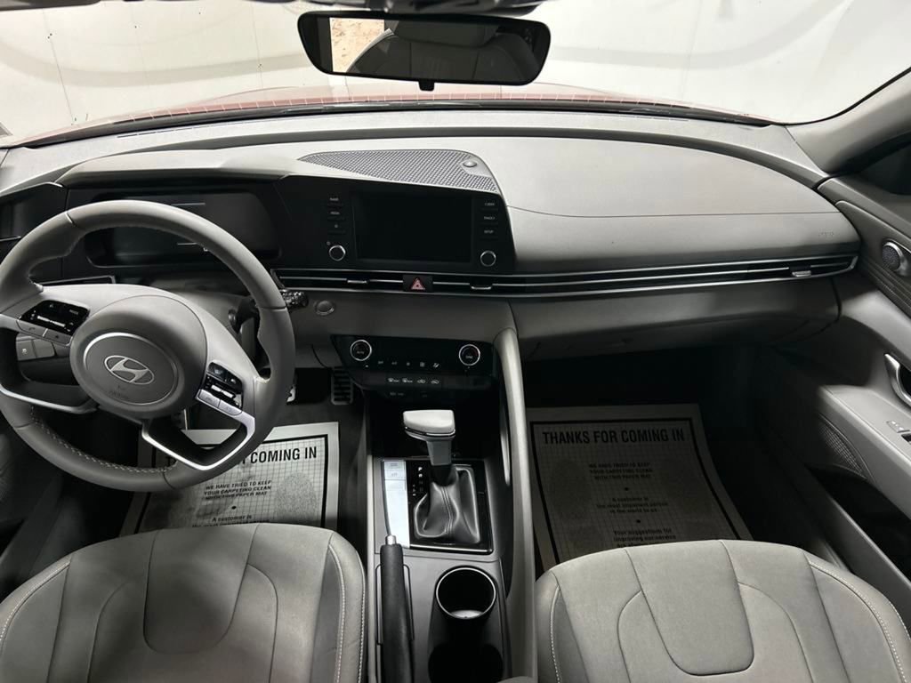 New 2025 Hyundai Elantra Sport image 15