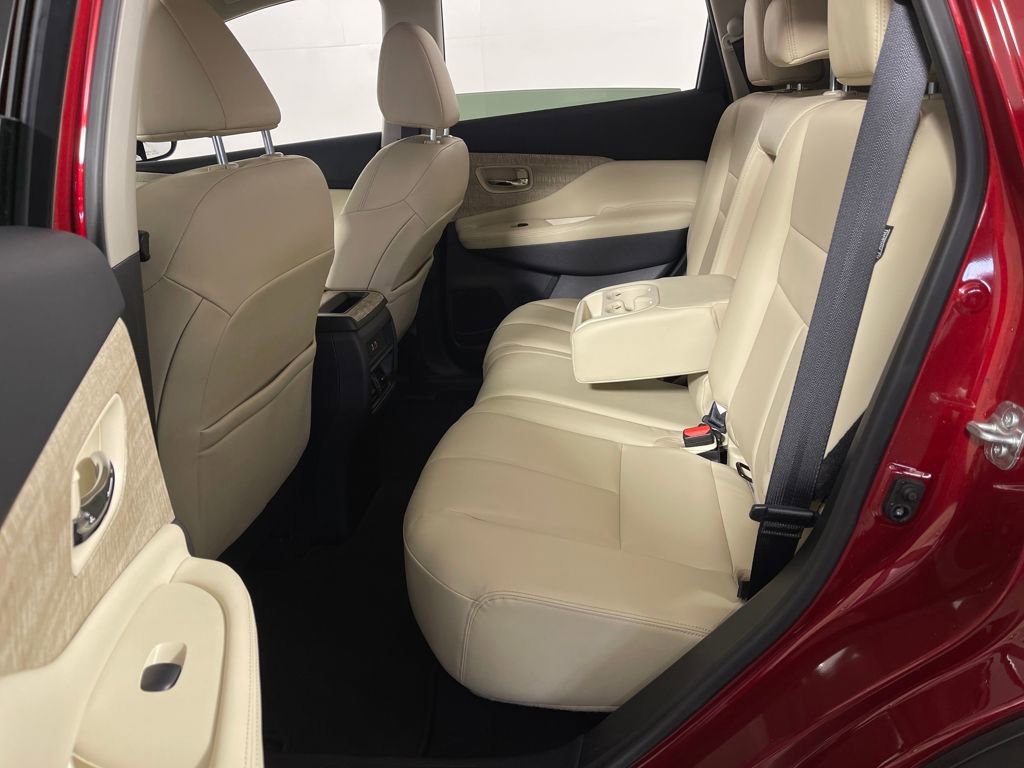 Used 2024 Nissan Murano SV image 13