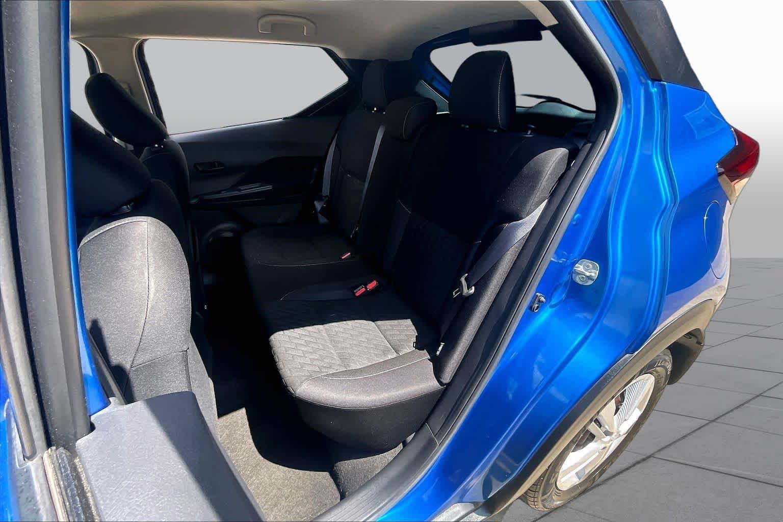 Used 2022 Nissan Kicks S FWD image 20