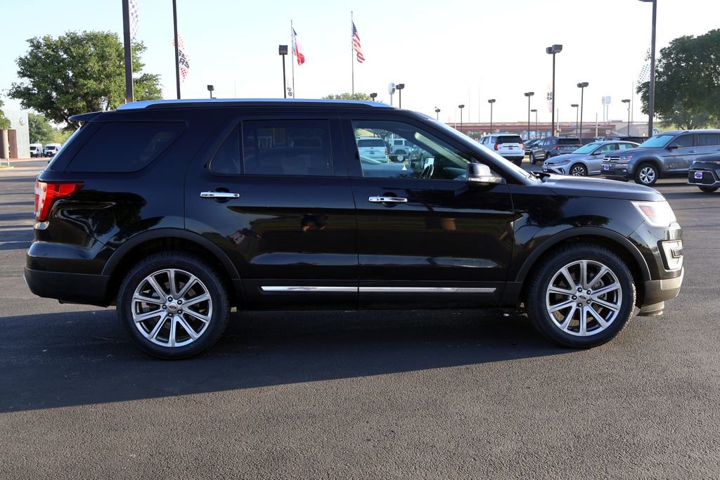 Certified 2017 Ford Explorer Limited AWD/4WD image 12