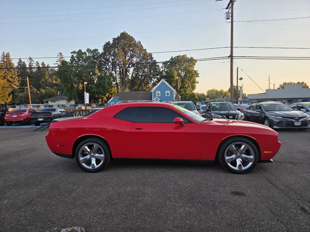 Used 2014 Dodge Challenger R/T Plus image 4