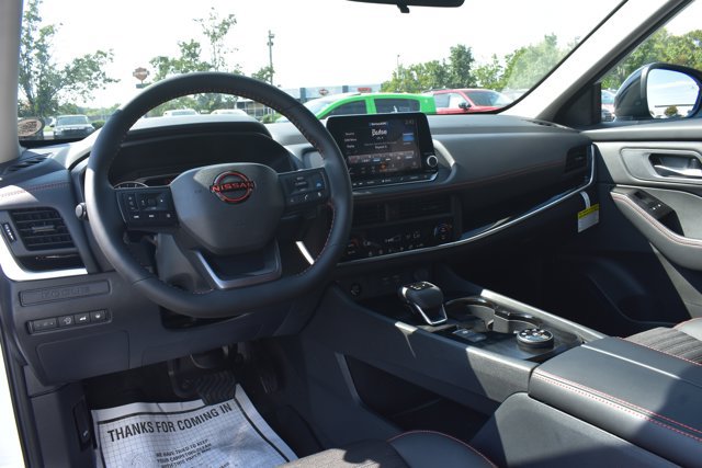 New 2026 Nissan Rogue SV AWD/4WD image 18