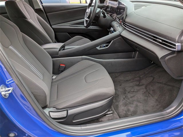 Used 2023 Hyundai Elantra SEL w/ Convenience Package image 32