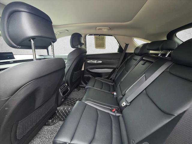 Used 2022 Genesis GV70 2.5T w/ Advanced Package image 17