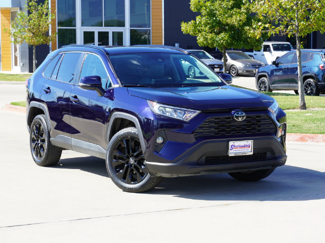 Used 2019 Toyota RAV4 XLE Premium FWD image 6