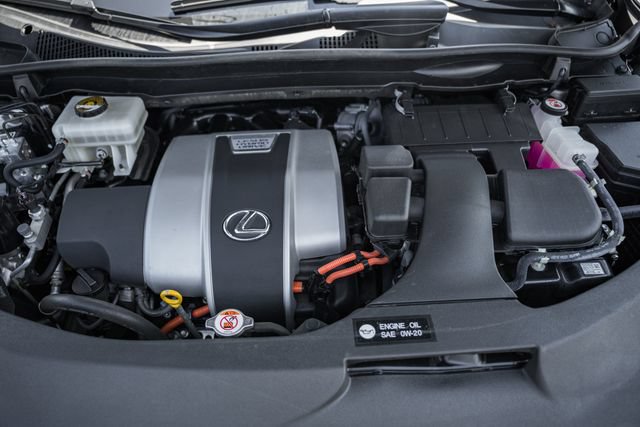 Used 2018 Lexus RX 450h AWD w/ Premium Package image 17