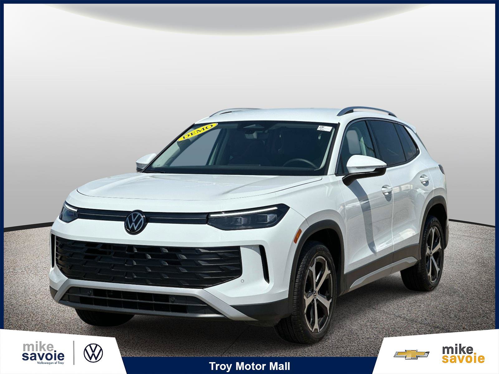 Used 2025 Volkswagen Tiguan SE