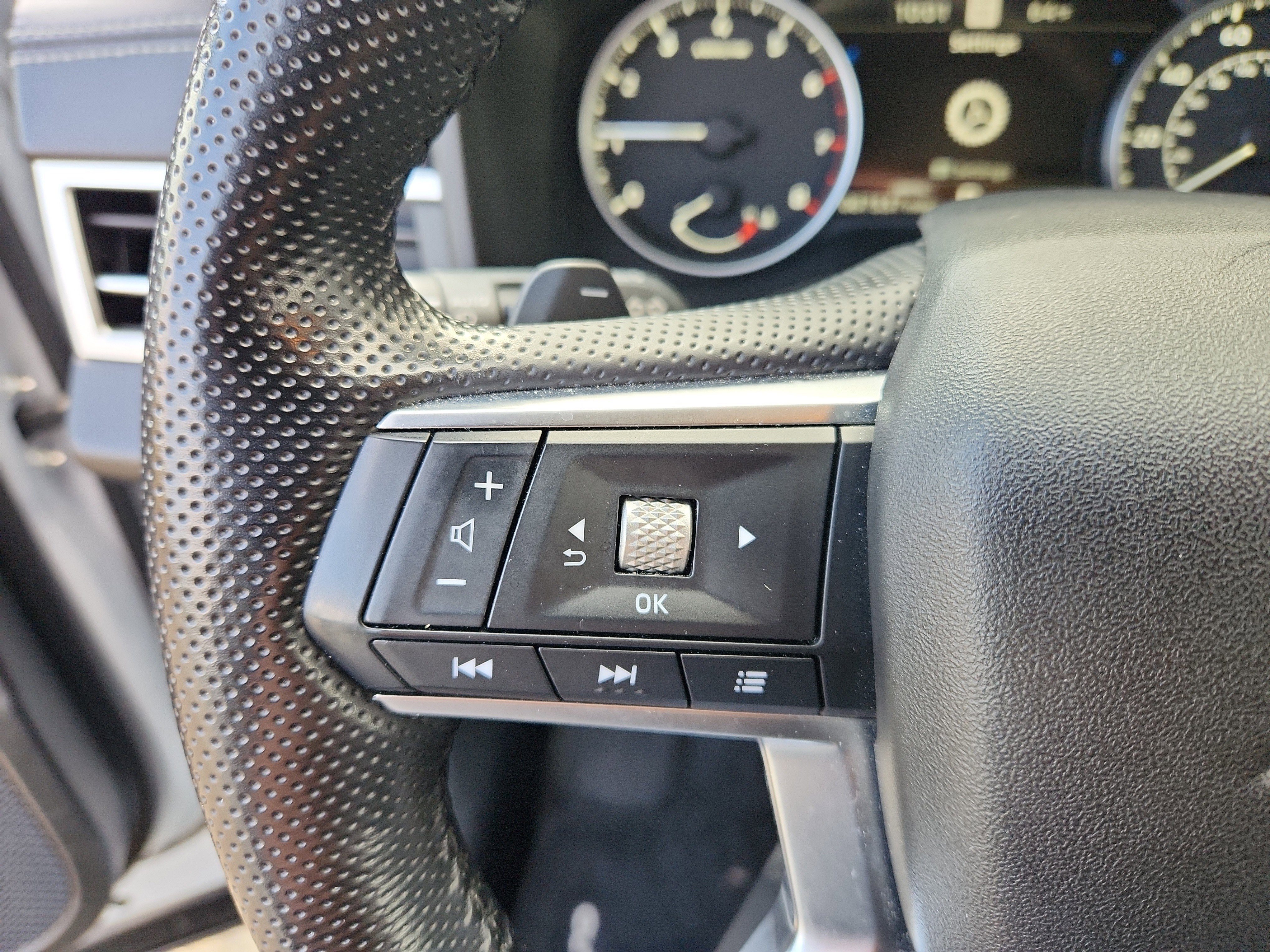 Used 2022 Mitsubishi Outlander SE image 18