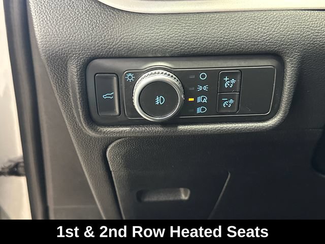 Used 2020 Ford Explorer XLT w/ Equipment Group 202A AWD/4WD image 23
