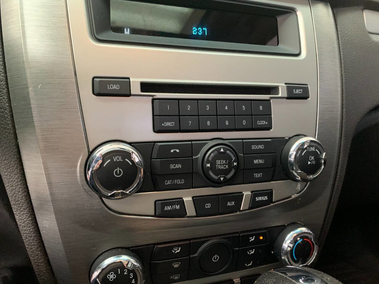 Used 2011 Ford Fusion SE w/ 202A Rapid Spec Order Code FWD image 16