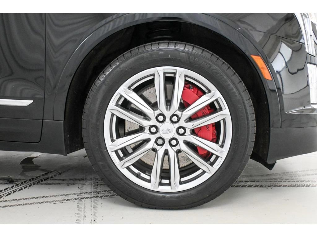 Certified 2023 Cadillac XT5 Sportv AWD/4WD image 8
