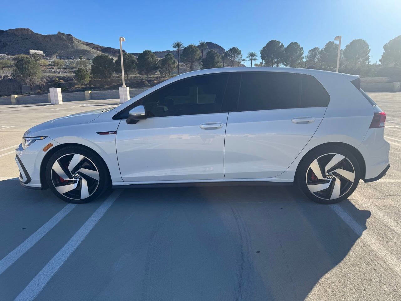 Used 2022 Volkswagen GTI S FWD image 8