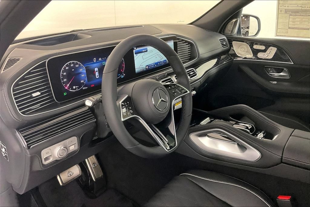 New 2026 Mercedes-Benz Maybach GLS 600 4MATIC image 6