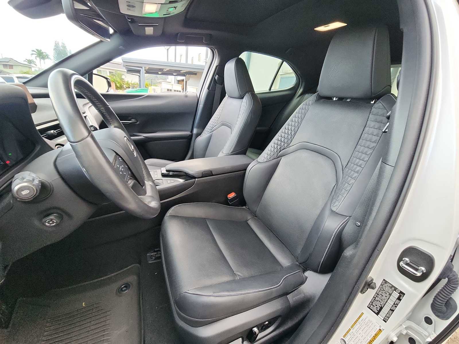 Used 2021 Lexus UX 250h 250h Luxury image 12