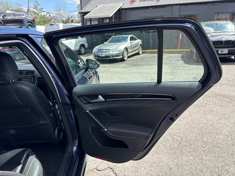 Used 2015 Volkswagen GTI Autobahn image 61