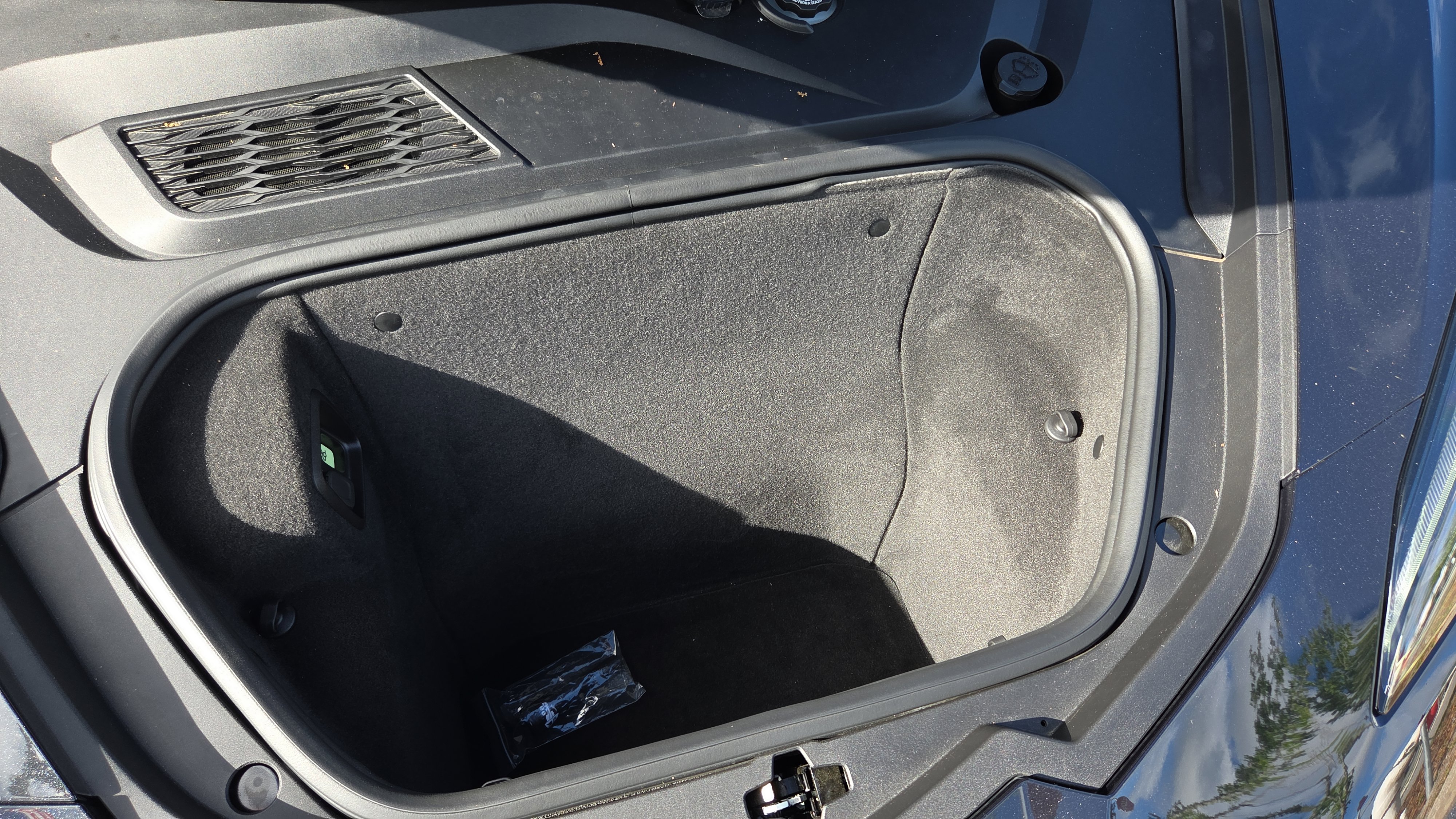 Used 2024 Chevrolet Corvette Stingray Coupe w/ Z51 Performance Package image 15