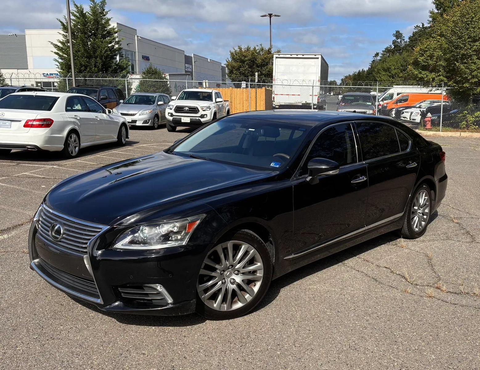Used 2013 Lexus LS 460 L w/ All-Weather Pkg RWD image 5