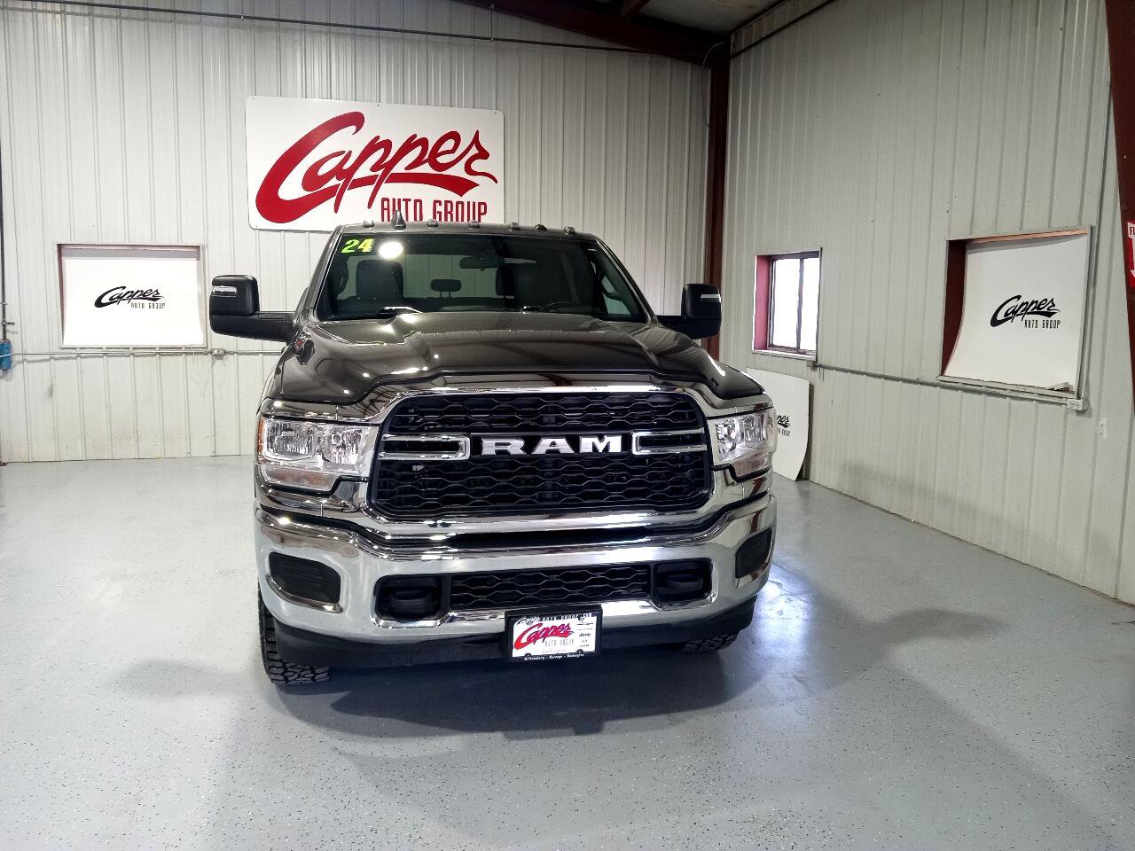 Used 2024 RAM 2500 Tradesman w/ Chrome Appearance Group image 2