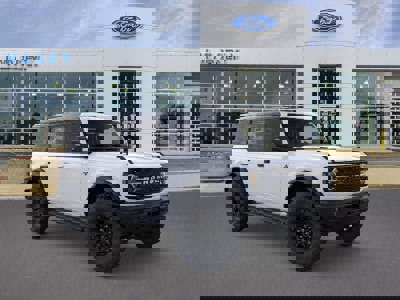 New 2025 Ford Bronco Outer Banks w/ Sasquatch Package image 7
