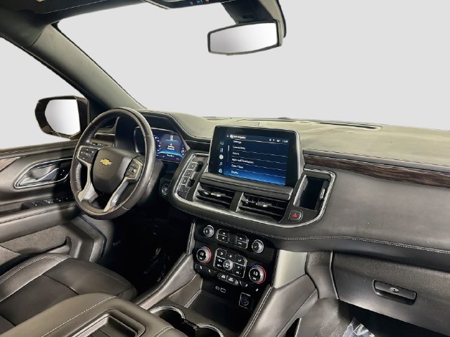 Used 2022 Chevrolet Suburban LT RWD image 29