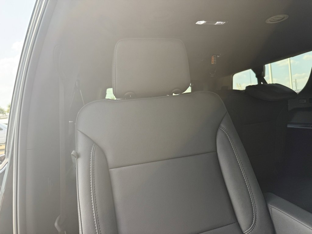 New 2026 Chevrolet Suburban LT w/ Comfort Package image 35