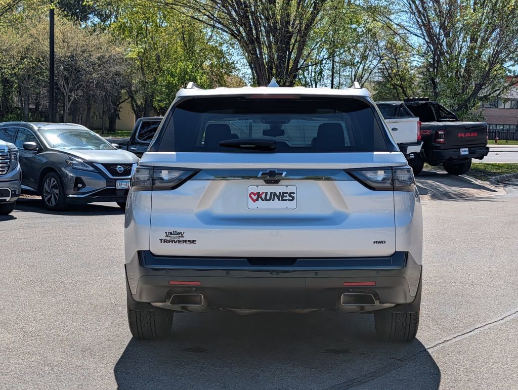 Used 2018 Chevrolet Traverse Premier w/ Redline Edition AWD/4WD image 8