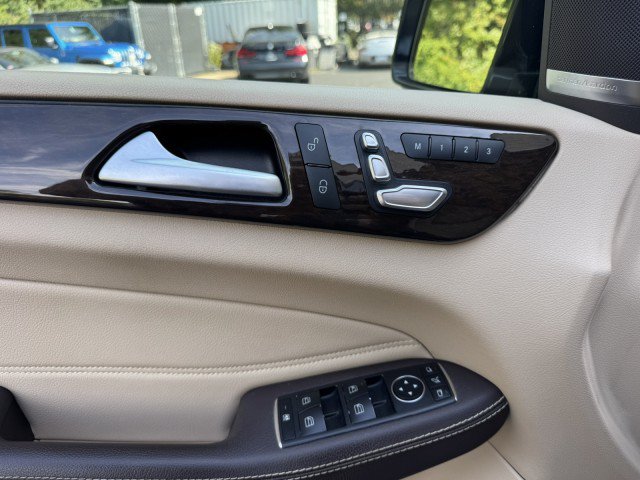 Used 2019 Mercedes-Benz GLE 400 4MATIC image 20