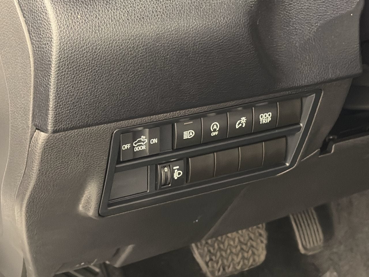Used 2026 Toyota Tundra SR AWD/4WD image 11