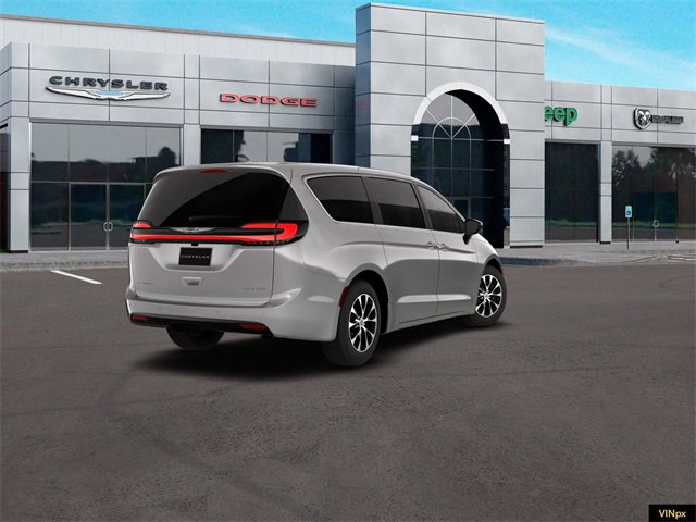 New 2026 Chrysler Pacifica Limited image 7