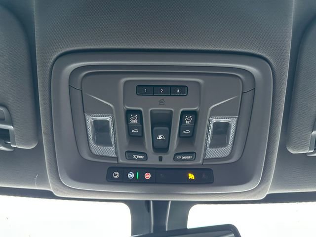 Used 2023 GMC Sierra 3500 SLT image 20