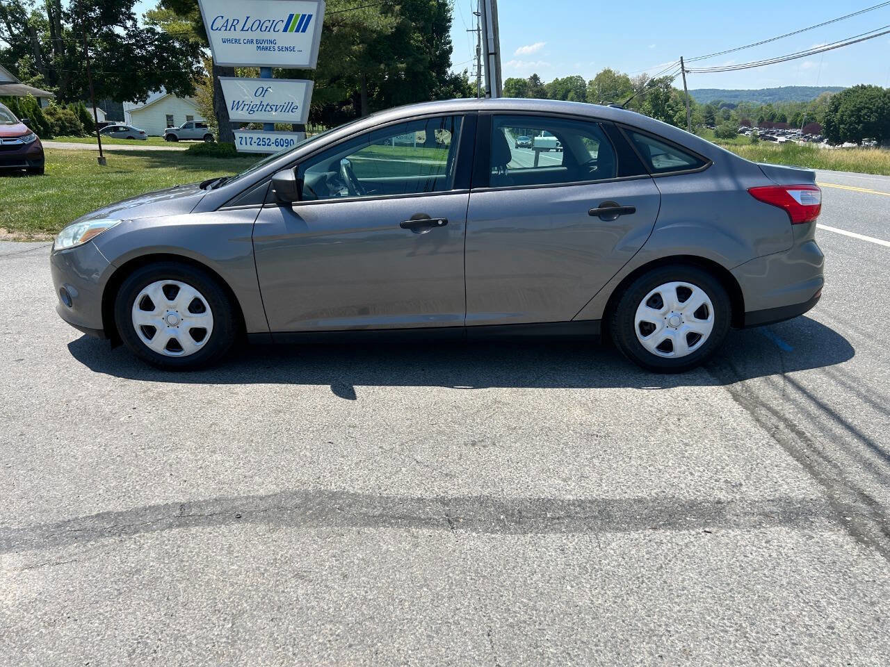 Used 2014 Ford Focus S FWD image 6