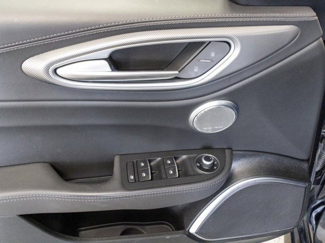 Used 2022 Alfa Romeo Giulia Veloce image 12