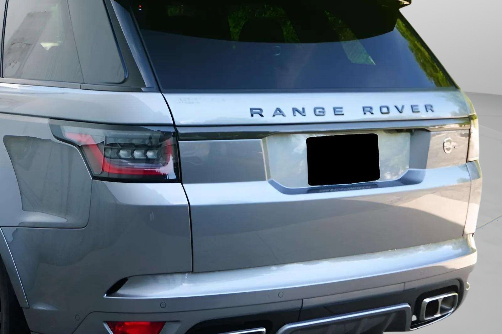 Used 2022 Land Rover Range Rover Sport SVR Carbon Edition image 18