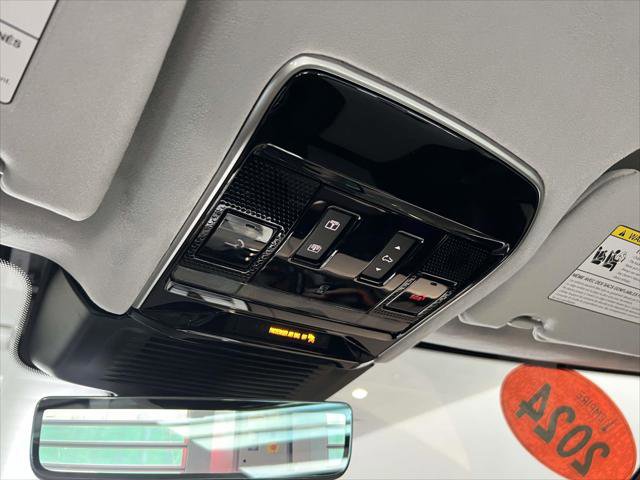 Used 2024 Land Rover Range Rover Sport SV Edition One Carbon Bronze image 28