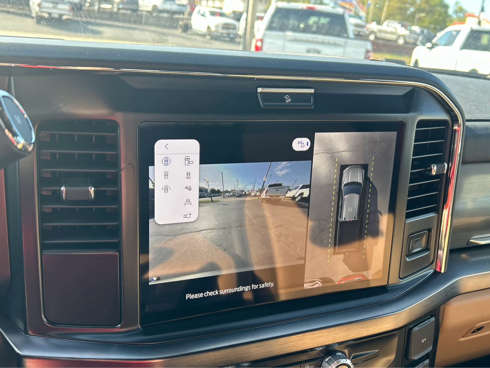 New 2026 Ford F250 Lariat w/ Chrome Package image 57