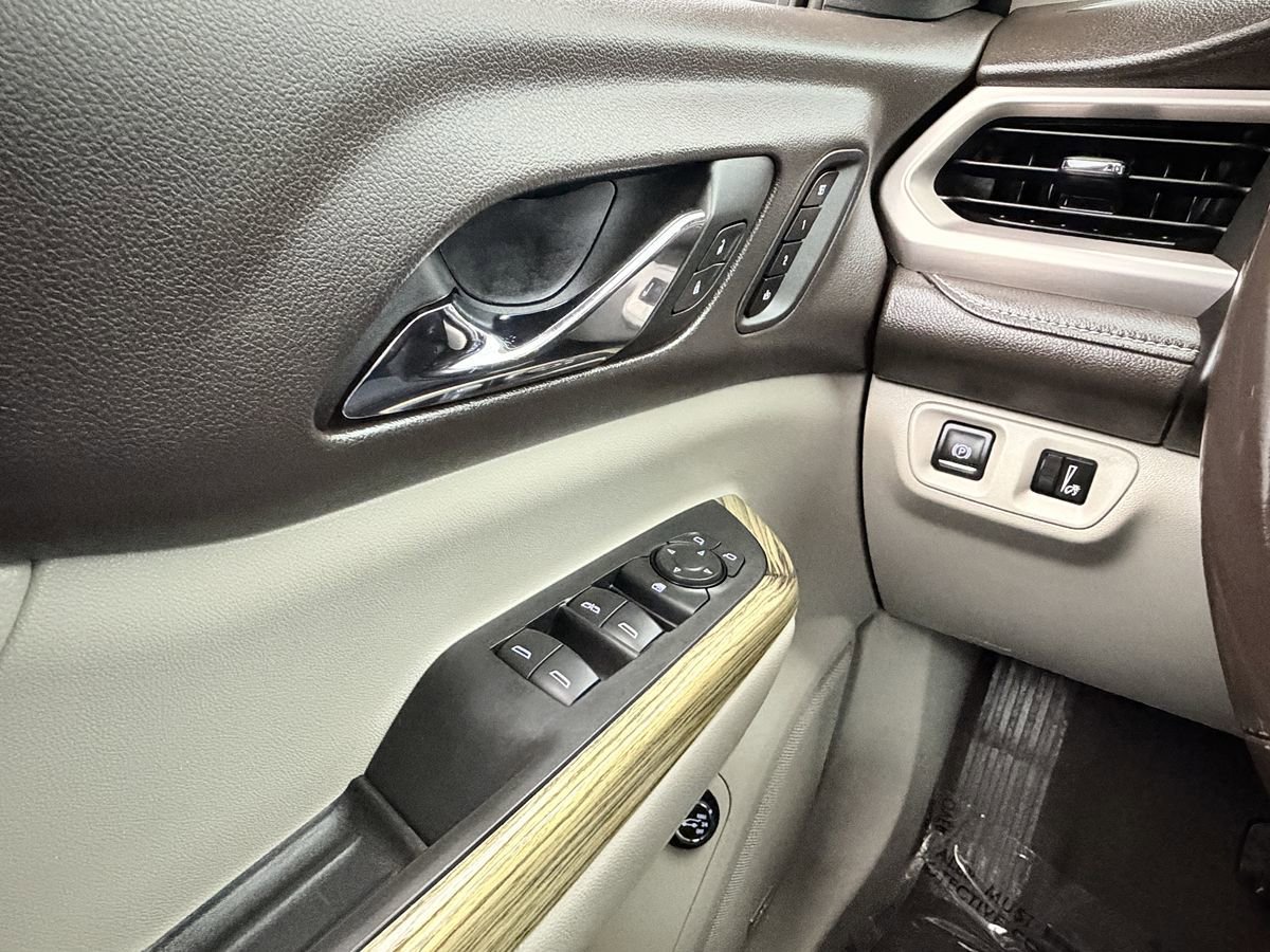 Used 2018 GMC Acadia Denali w/ Technology Package image 13